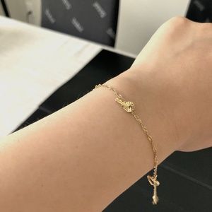 18K Gold bracelet-excellent condition like new